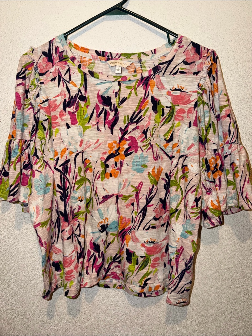crown & ivy Multicolor Floral Ruffle-Sleeve Blouse
